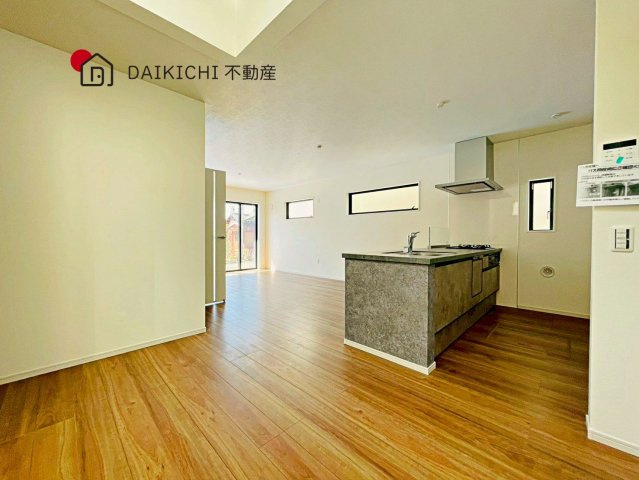 【居間・リビング】 | 桶川市泉6期　KEIAI GRACE　新築戸建　全3棟　3号棟