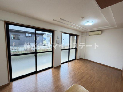 【バルコニー】 | ロイヤルハイツ | 別部屋写真