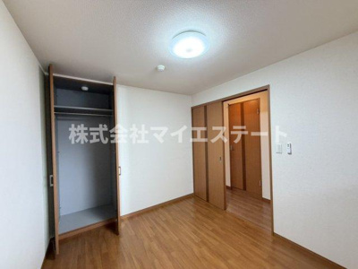 【洋室】 | ロイヤルハイツ