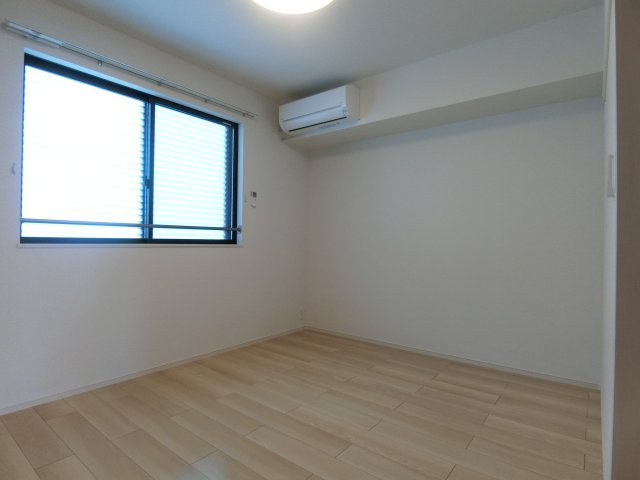 オリエンタル　レジデンスⅣの洋室