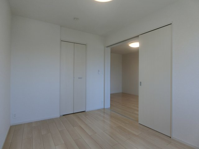 オリエンタル　レジデンスⅣの洋室