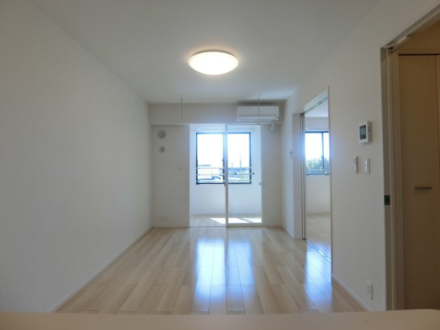 オリエンタル　レジデンスⅣの居間・リビング