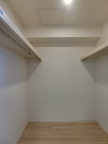 オリエンタル　レジデンスⅣの収納