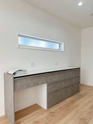 廿日市市阿品4丁目 No.1の収納|カップボード☆
大型のカップボードは収納力もあり便利です。また、備え付けの為、耐震性が高く地震の際にも倒れてくる心配はありません♪