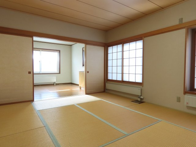 小屋南一丁目　中古住宅の和室