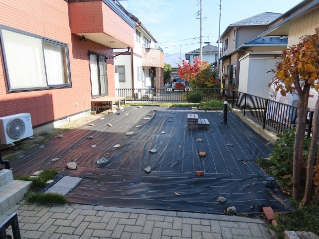 小屋南一丁目　中古住宅の庭