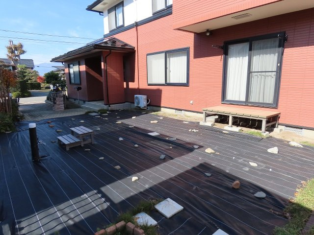 小屋南一丁目　中古住宅の庭