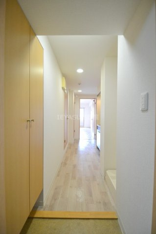 第26友建ビルの玄関