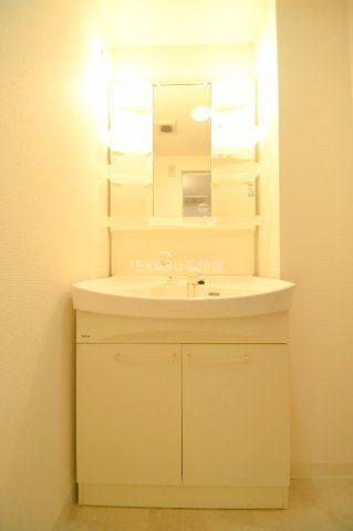 第26友建ビルの洗面所