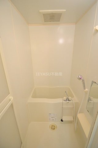 第26友建ビルの浴室