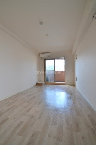 第26友建ビルの内装