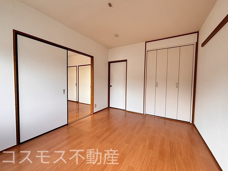 グリーンパレスの洋室