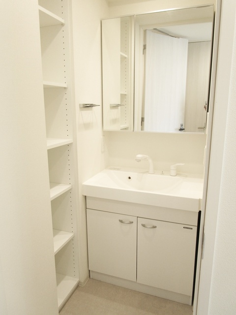 プレール・ドゥーク王子の洗面所|独立洗面所です☆