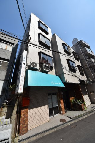 メゾン・ナカニシパートワンの玄関