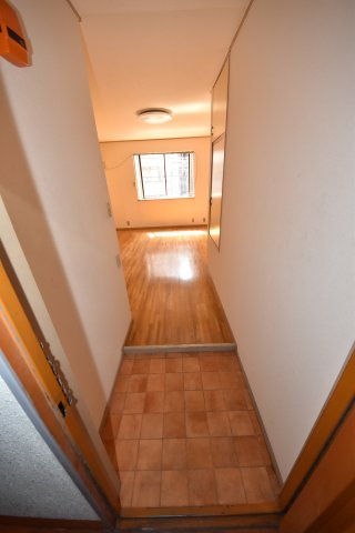 メゾン・ナカニシパートワンの玄関