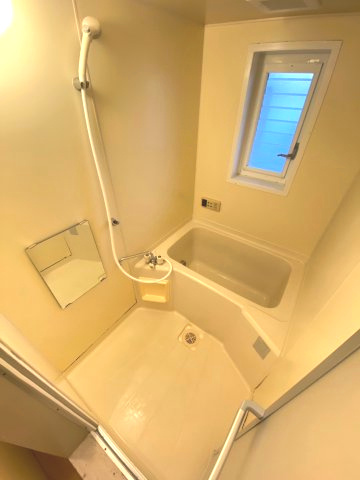 【浴室】 | ※仕様が異なる場合がございます