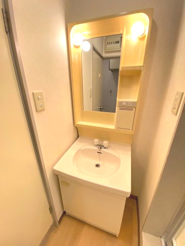 【独立洗面台】 | ※仕様が異なる場合がございます