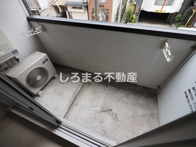 GMRのバルコニー