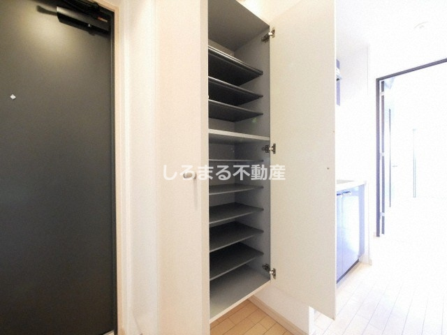 エイペックス大阪城西の収納