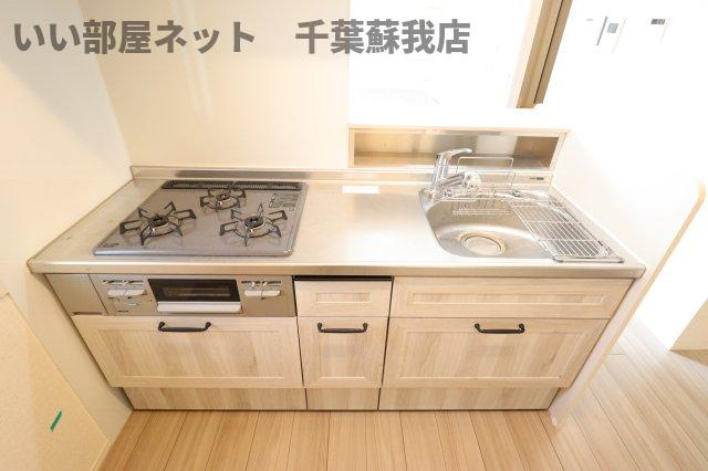 Holy Landsのキッチン|コンパクトなキッチンで掃除もラクラク