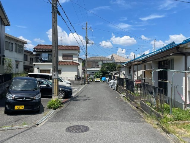 茄子作リフォーム平屋の駐車場