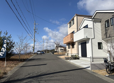 【前面道路含む現地写真】 | リナージュ箕面市森町中１丁目第１期 | シリーズ