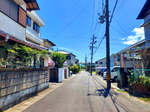 【前面道路含む現地写真】の画像