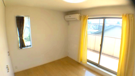 売中古戸建　静岡市清水区横砂南町の洋室|陽当たりが良く明るいです