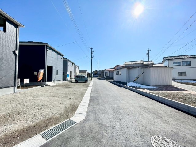 千曲市中第１の前面道路含む現地写真