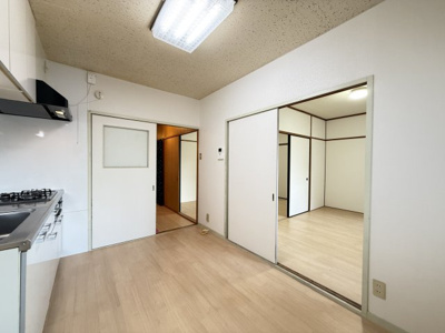 【居間・リビング】 | アイリス三井ビル