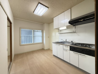 【居間・リビング】 | アイリス三井ビル