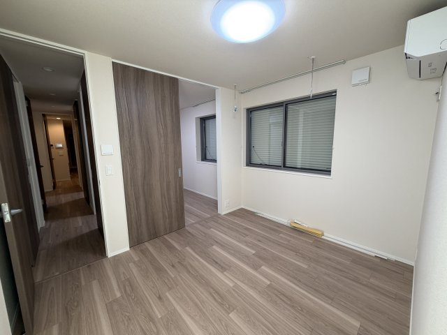 マリンハイツ南の洋室