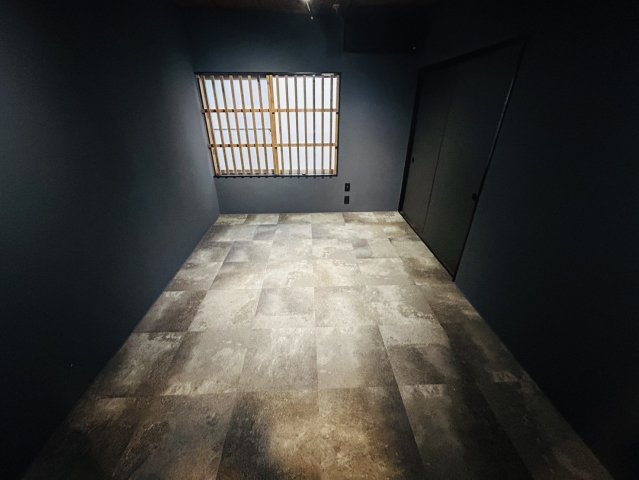 御幸本町貸店舗の内装