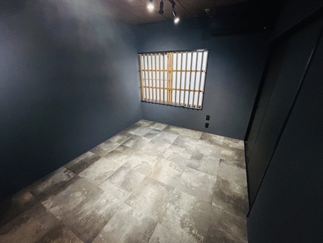 御幸本町貸店舗の内装