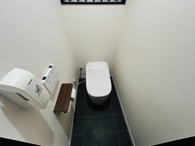 御幸本町貸店舗のトイレ