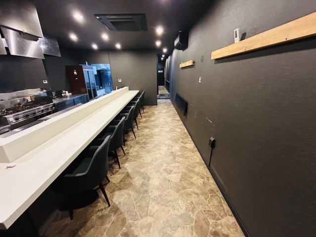 御幸本町貸店舗の内装