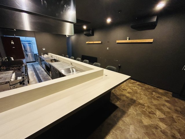 御幸本町貸店舗の内装