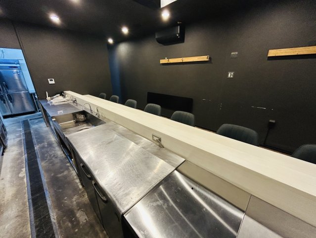 御幸本町貸店舗の内装