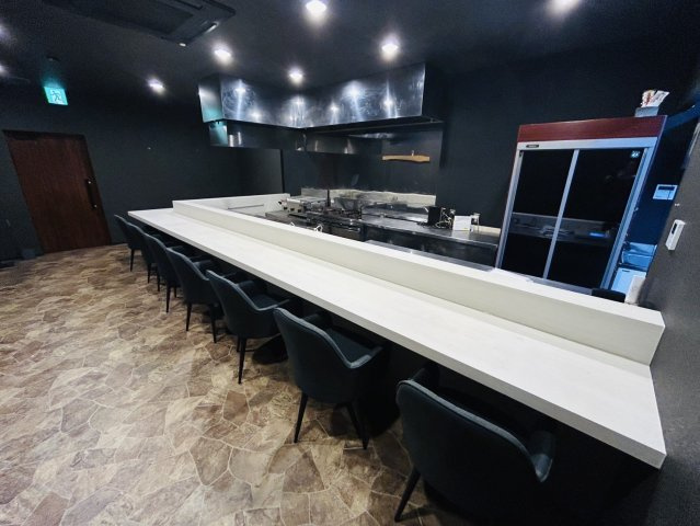 御幸本町貸店舗の内装