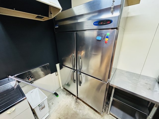 御幸本町貸店舗の内装