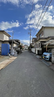 【前面道路含む現地写真】
