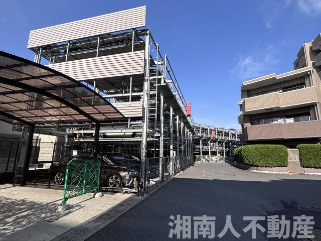 ライオンズマンション茅ヶ崎グランコーストの駐車場