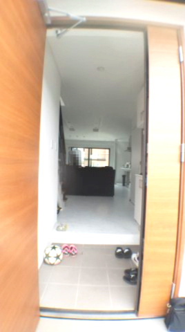 売中古戸建　清水区蜂ヶ谷南町の玄関