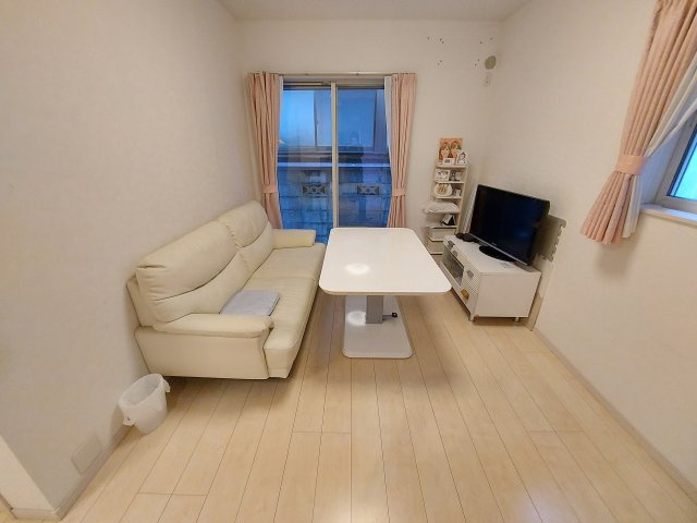 売中古戸建　静岡市葵区桜町１丁目の居間・リビング