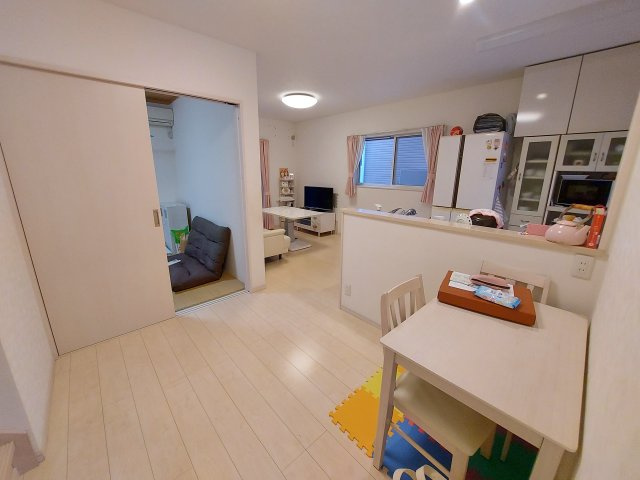 売中古戸建　静岡市葵区桜町１丁目の居間・リビング