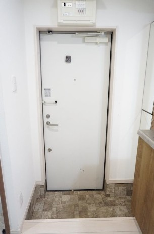 キャメルWARABIの玄関