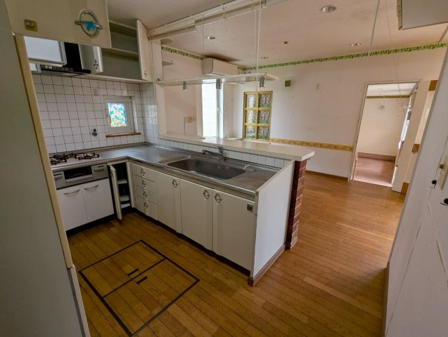 若葉4丁目　店舗付き中古住宅のキッチン