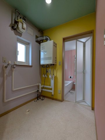 若葉4丁目　店舗付き中古住宅の洗面所