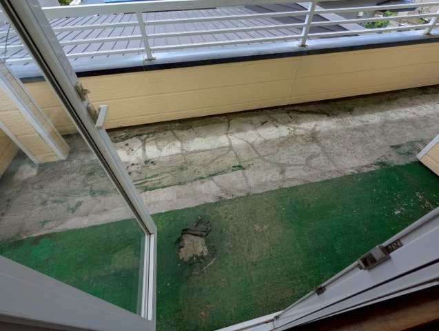 若葉4丁目　店舗付き中古住宅のバルコニー