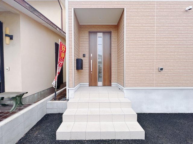 【Cradle garden】宇都宮市清原台 第6 全2棟の前面道路含む現地写真|〇只今建築中〇
未完成物件ですが、お近くの同社施工完成物件をご内覧いただくことも可能です☆
お気軽にお問い合わせください♪
※2025年10月撮影